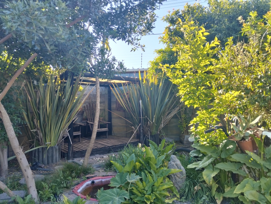 To Let 4 Bedroom Property for Rent in Brandwag Western Cape